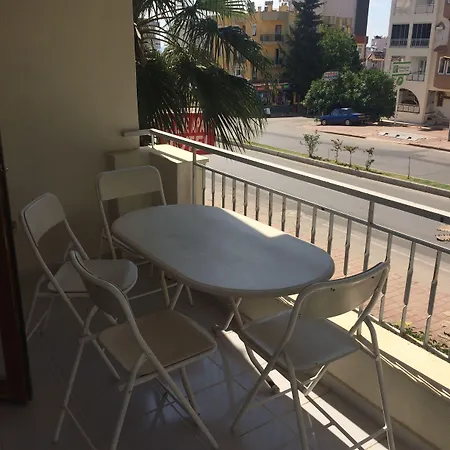 Helene Apartahotel